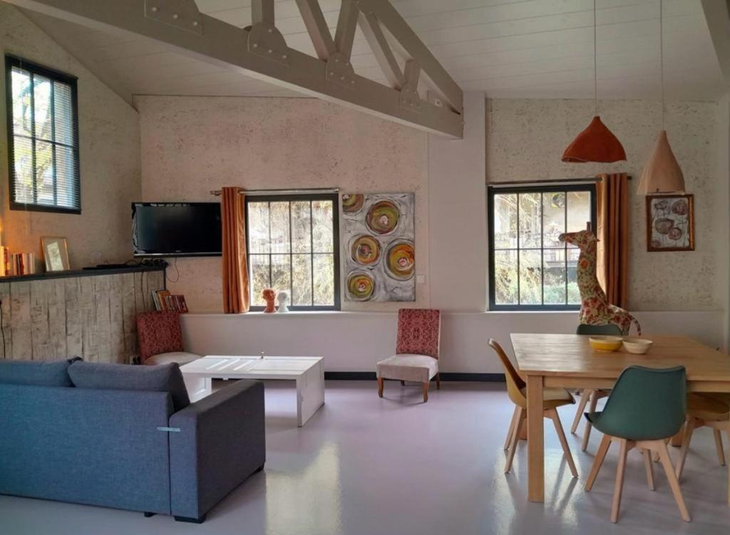 Holiday Loft 58 อาร์บัวส์ ภายนอก รูปภาพ