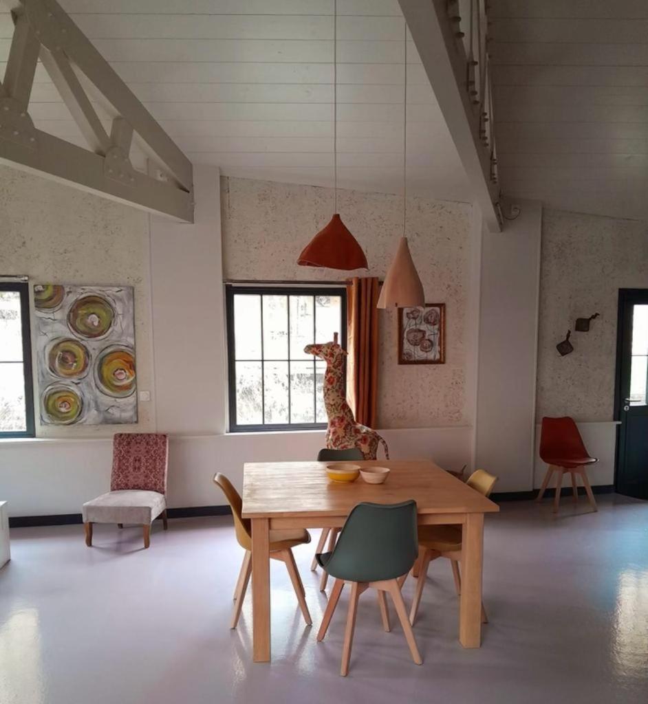 Holiday Loft 58 อาร์บัวส์ ภายนอก รูปภาพ